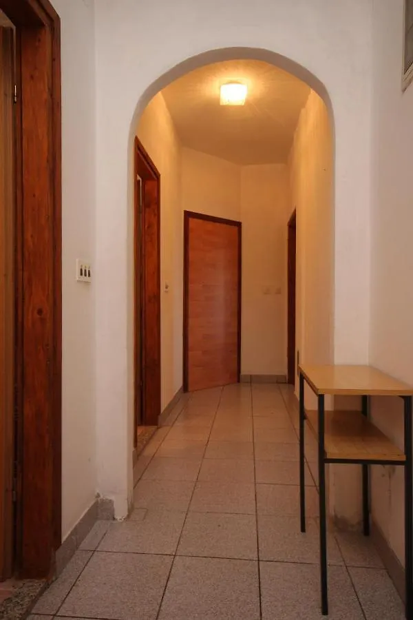 Apartments With A Parking Space Medulin - 7208
